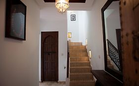 Riad Achwaq
